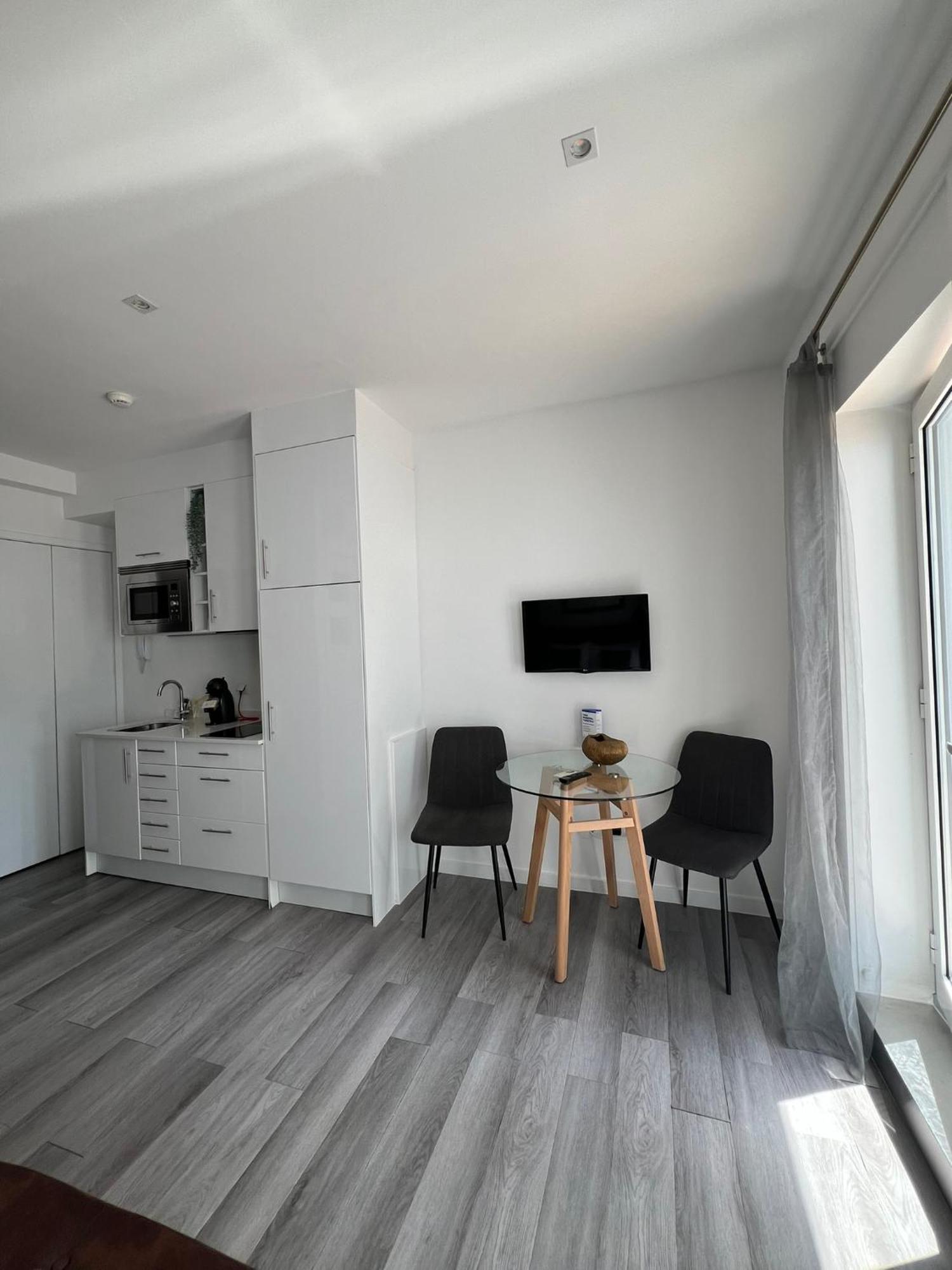 Almada Studios & Suites Porto Ngoại thất bức ảnh