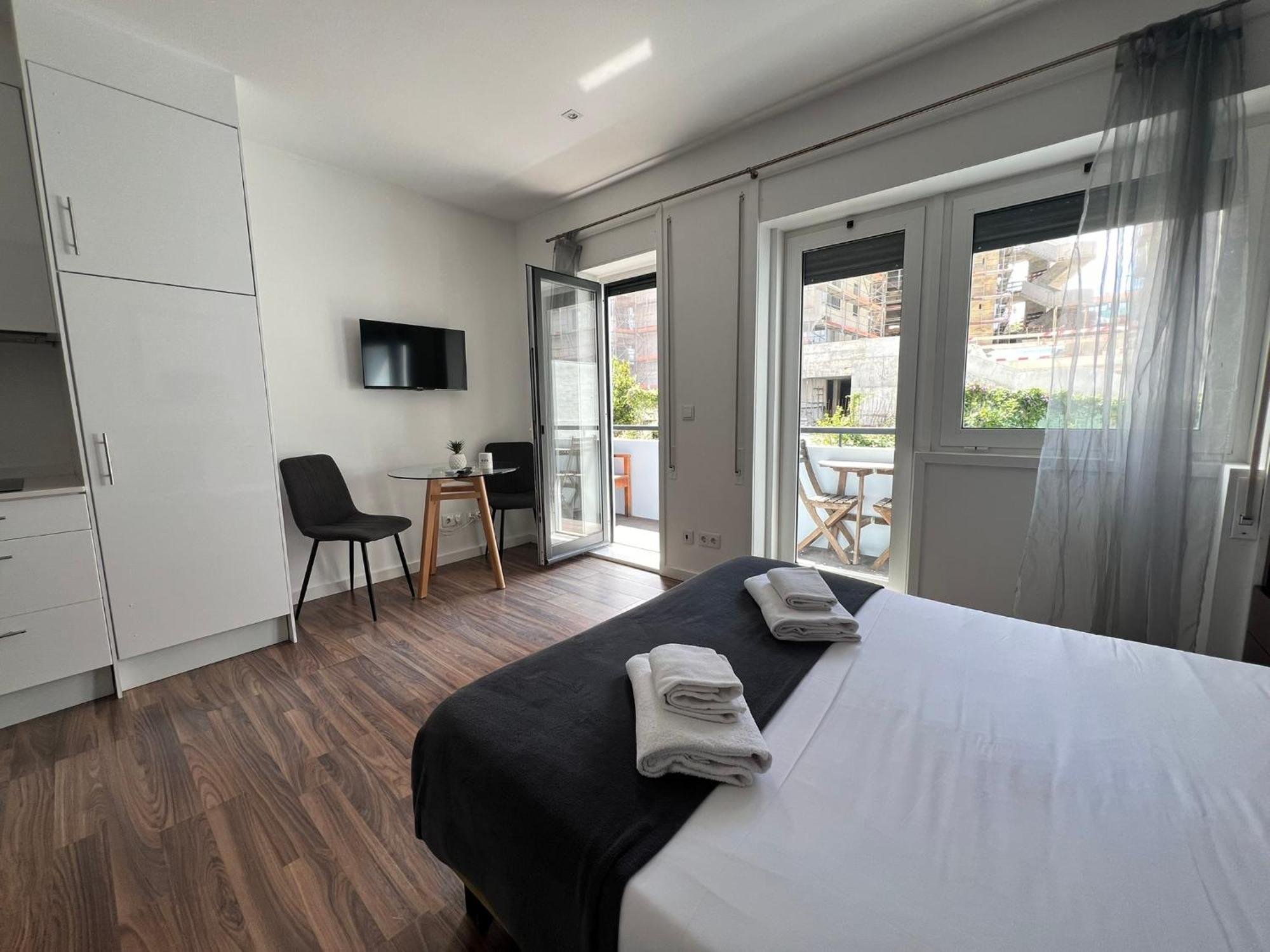 Almada Studios & Suites Porto Ngoại thất bức ảnh