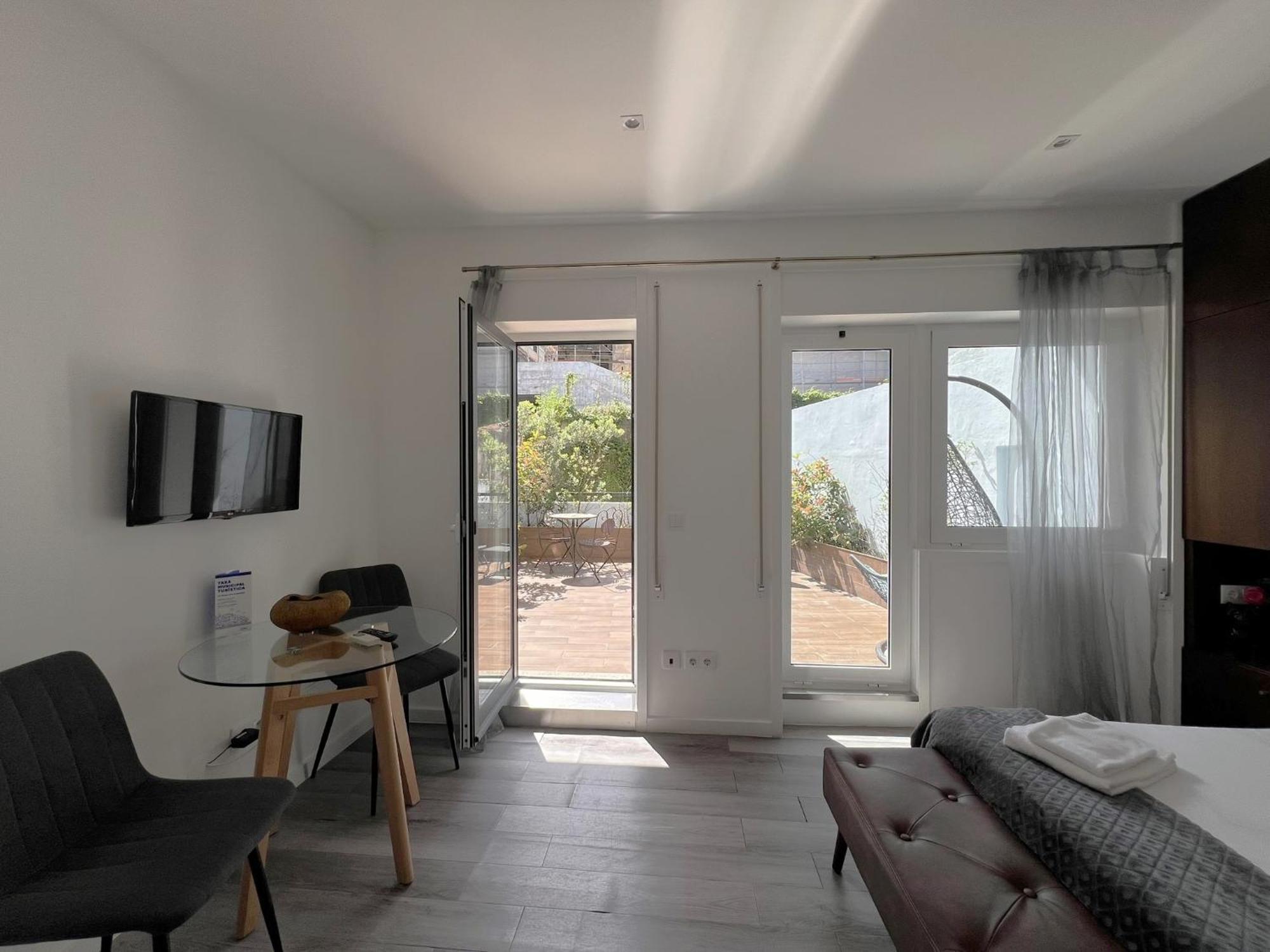 Almada Studios & Suites Porto Ngoại thất bức ảnh