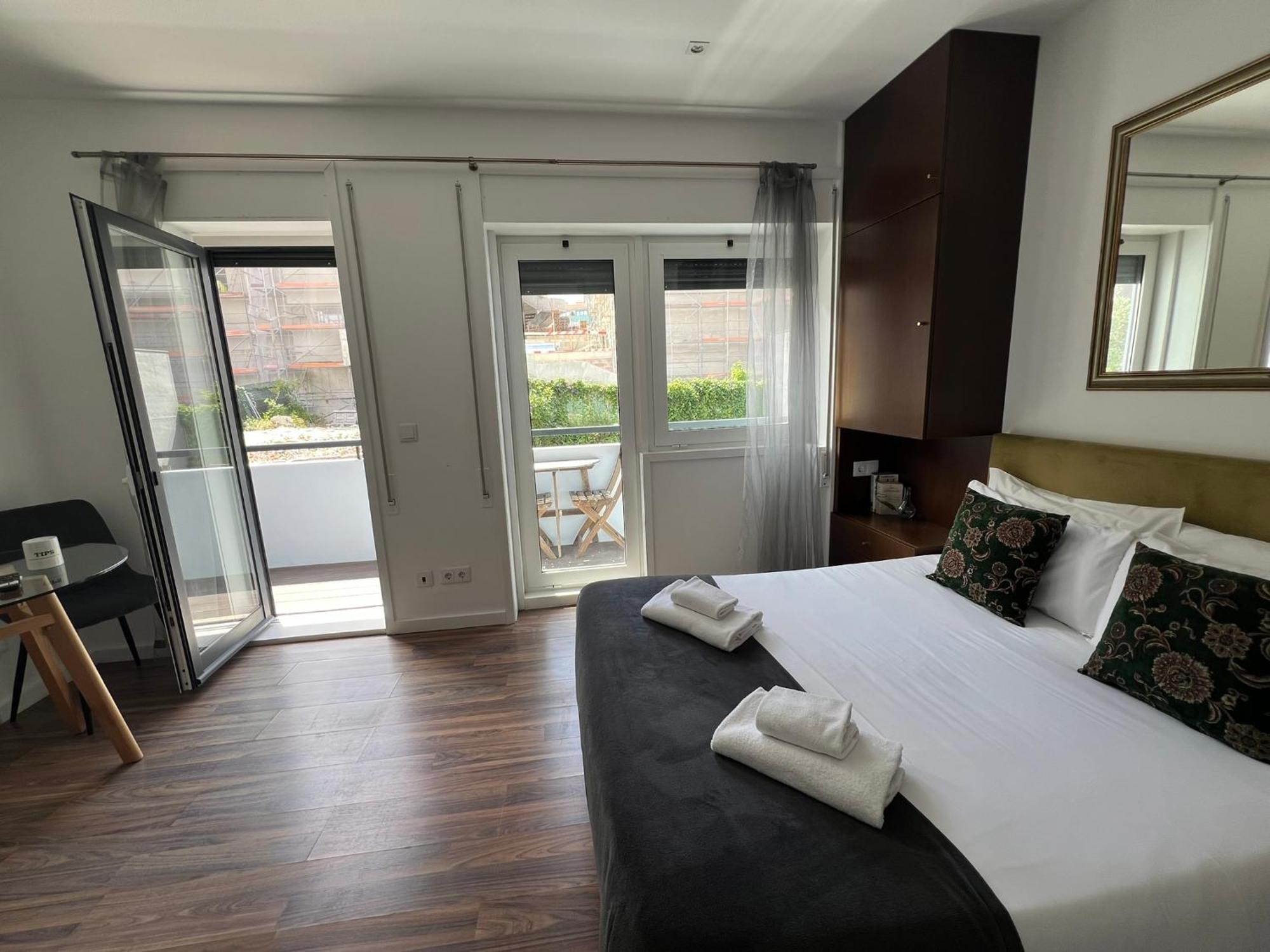 Almada Studios & Suites Porto Ngoại thất bức ảnh